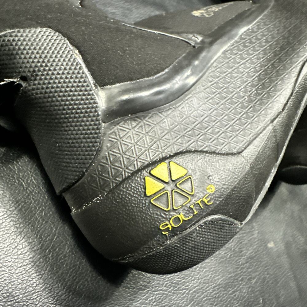 Solite Custom Fit 3mm Neoprene Surf Booties Socks Wetsuit Boots Women’s Size 6 ? - Picture 4 of 13